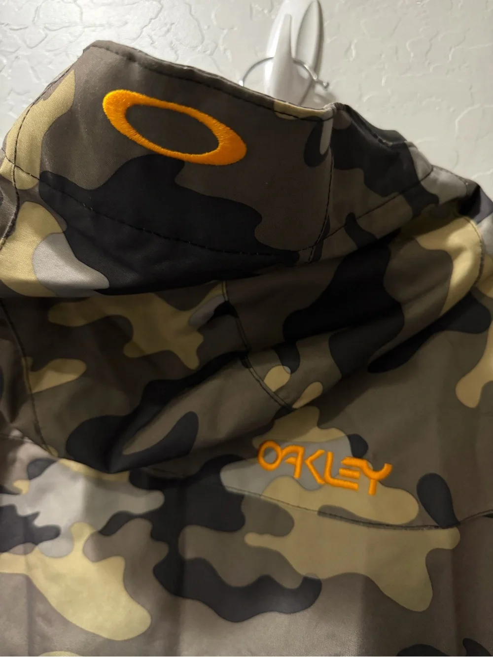 Oakley Nighthawk BioZone Gradient Camo Jacket XL Bin 3
